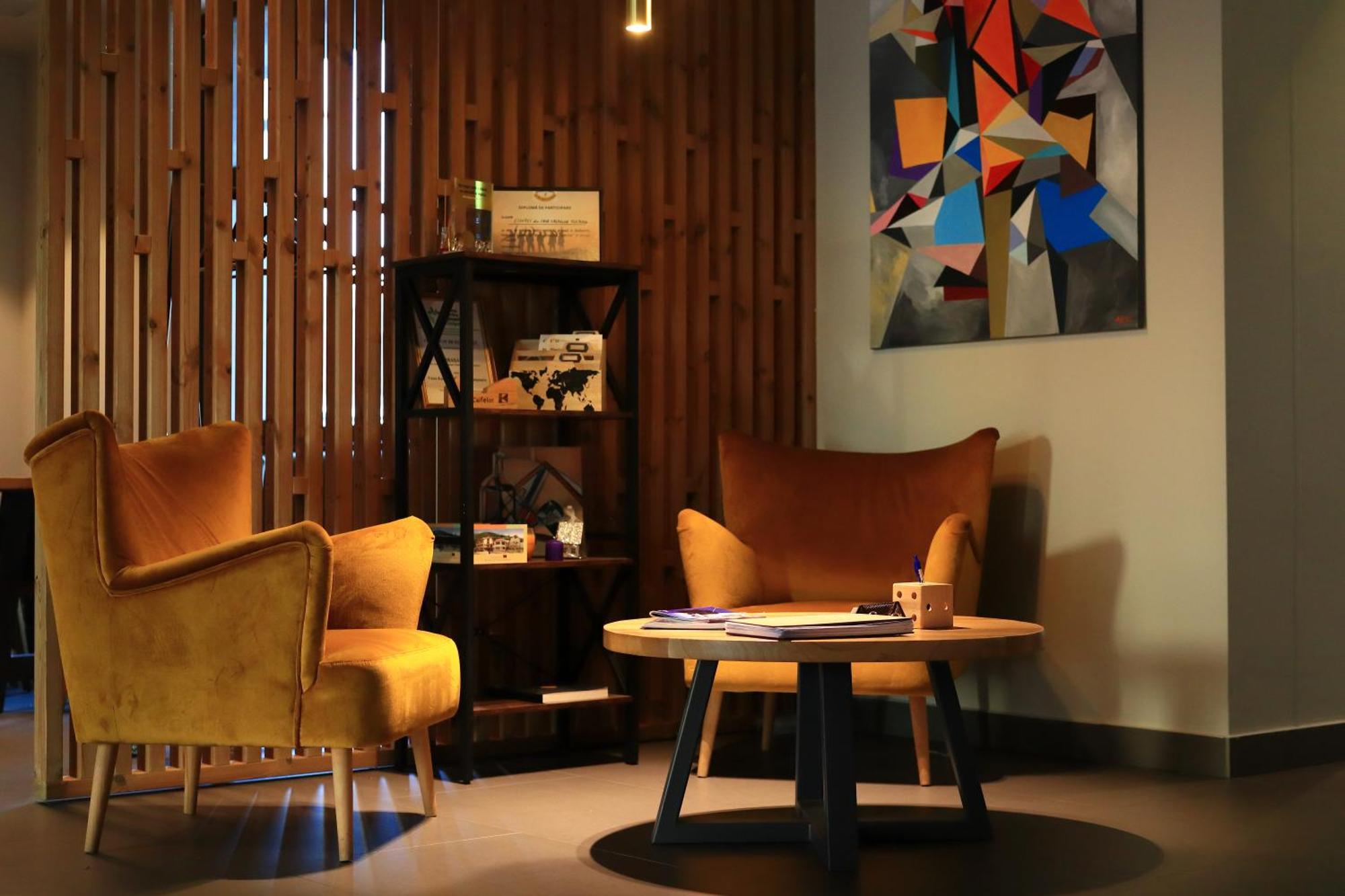 Casa Calfelor Kolping Timisoara Hotel Buitenkant foto